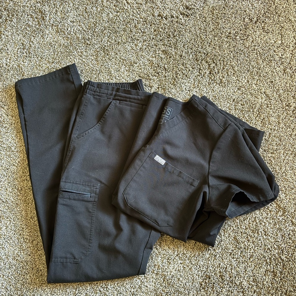 Black FIGS scrub set